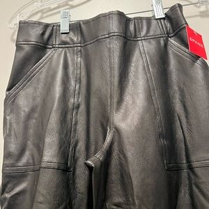 Spanx Leather-Like (faux) Jogger - size medium in black nwt